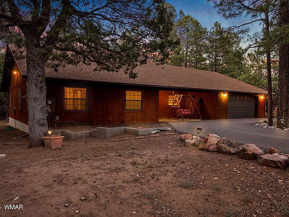 2nd image of 2202 Forest Park Dr
