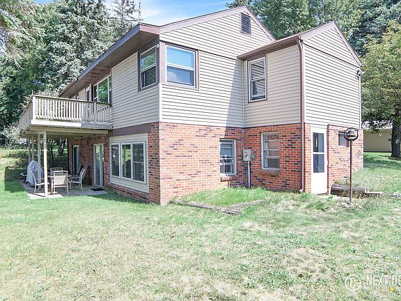 3rd image of 5491 S Lakeshore Dr
