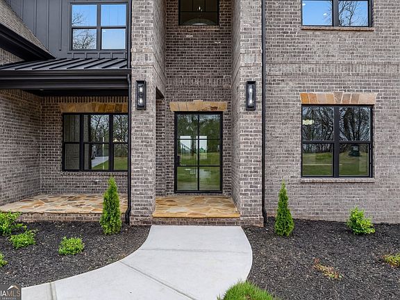 4th image of 3267 N Bogan Rd