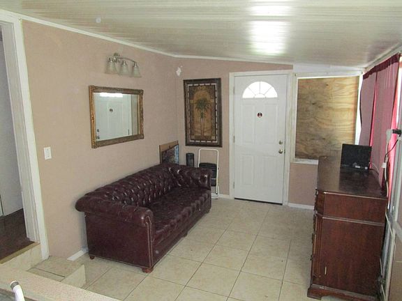 3rd image of 42 W Oak St Lot A10