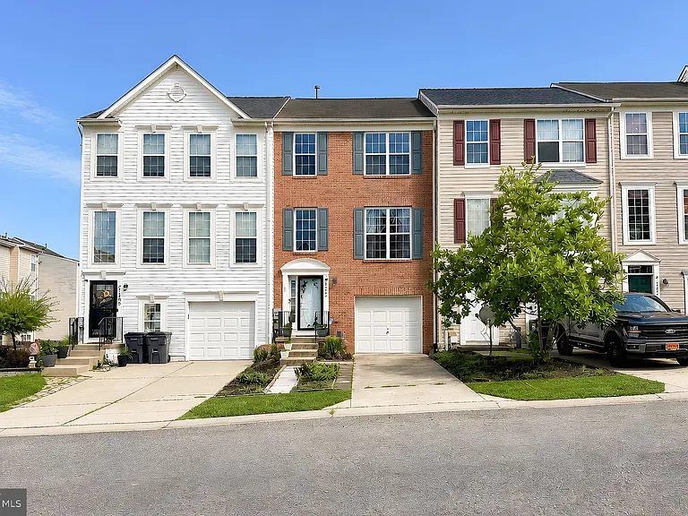 21362 Jettison Dr — Photo 2