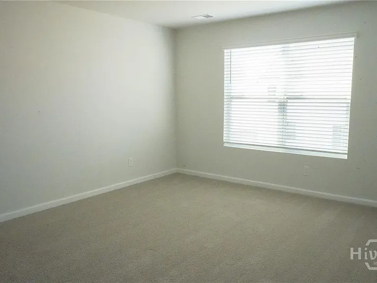 420 Coconut Dr — Photo 6