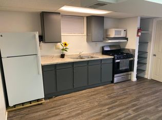 1414 W Beach Rd #C, Waukegan, IL 60087