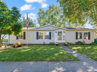 108 E Jones #1, Williamsville, IL 62693