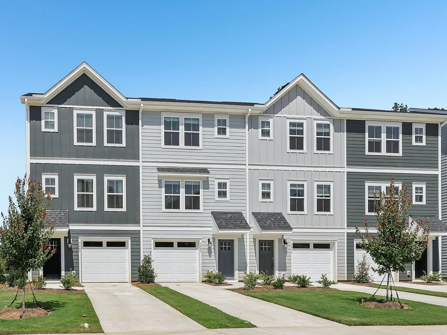 Springstone Townhomes — Photo 1