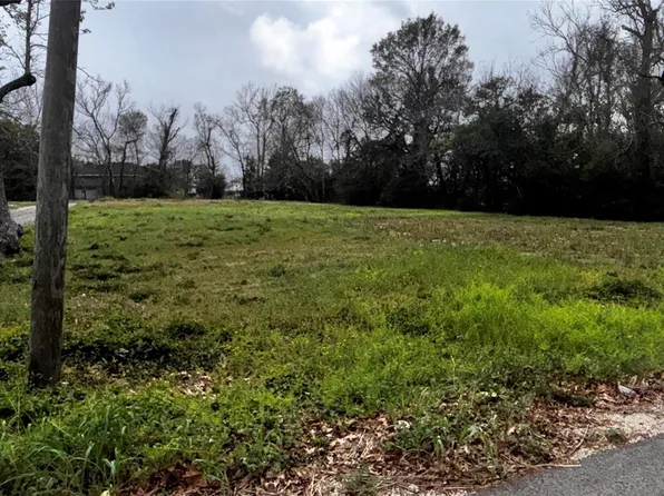 1415 Maple St, Beaumont, TX 77703