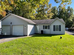 663 State Route 305 Rd NW, Warren, OH 44481