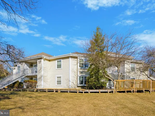 1707 Steamboat Sta, Southampton, PA 18966