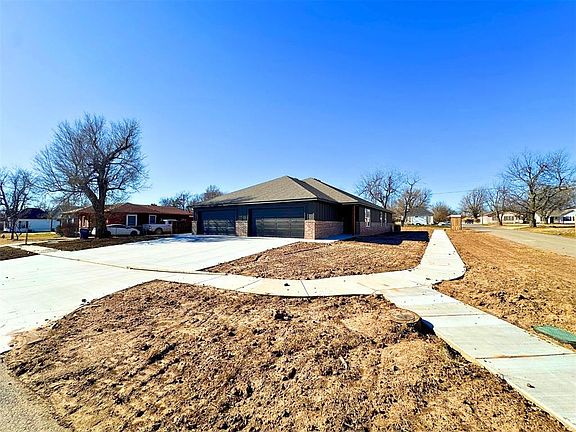 4th image of 1402 S Jensen Ave