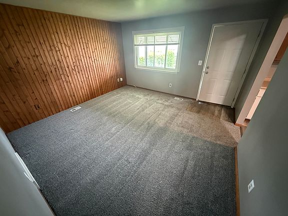 5th image of 27912 Van Howe St