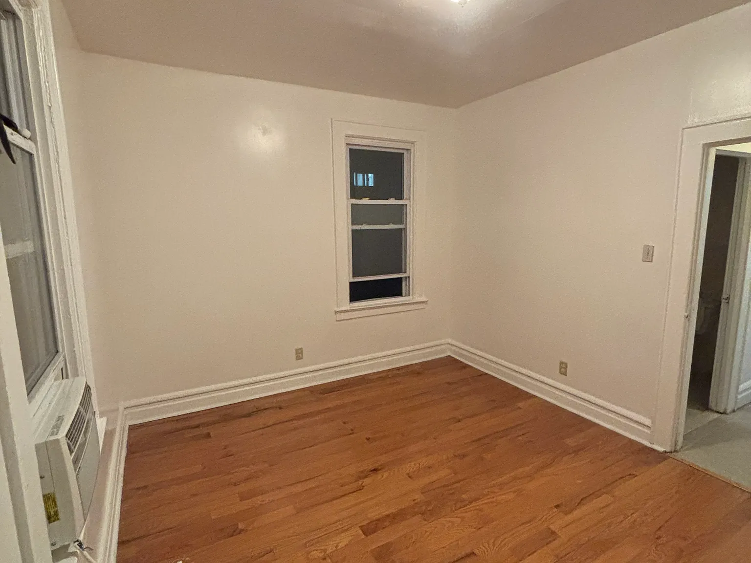 3 bed, $2,000 — Photo 3