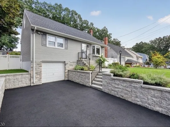 66 Redwood Ave, Wayne Twp., NJ 07470