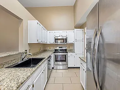 2 bed, 1080 sqft, $1,750 — Photo 3