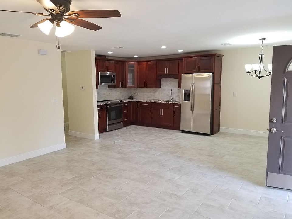 1st image of 4903 Whiteway Dr