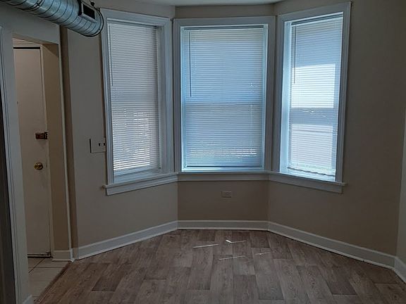 4th image of 3046 W Lyndale St Floor Basement