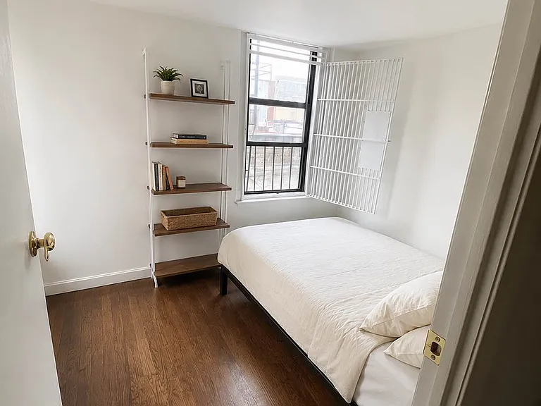 168 Stanton St #5C — Photo 3