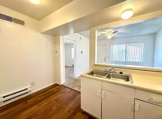 Santa Cruz Apartments - Studios, 1 Bedroom and 2 Bedrooms with Pool! — Photo 6
