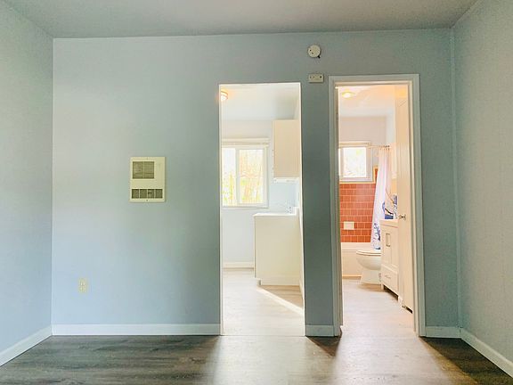 4th image of 1527 Linwood St #2-K-582