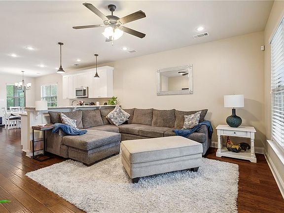 3rd image of 18313 Cusachs Dr