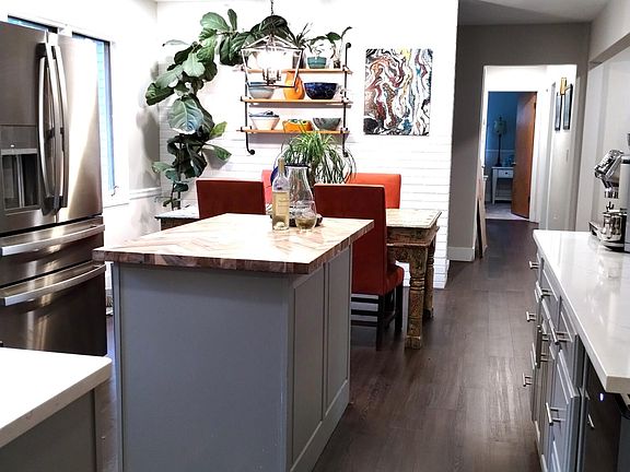 4th image of 2099 Maryland Blvd