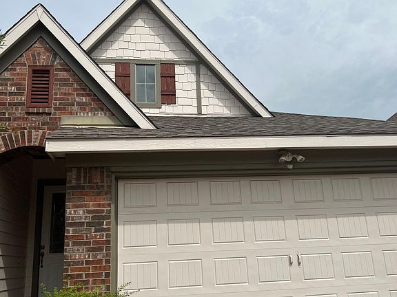 3rd image of 4115 Lee Hutson Dr