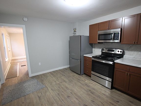 3rd image of 13392 Long Lake Dr