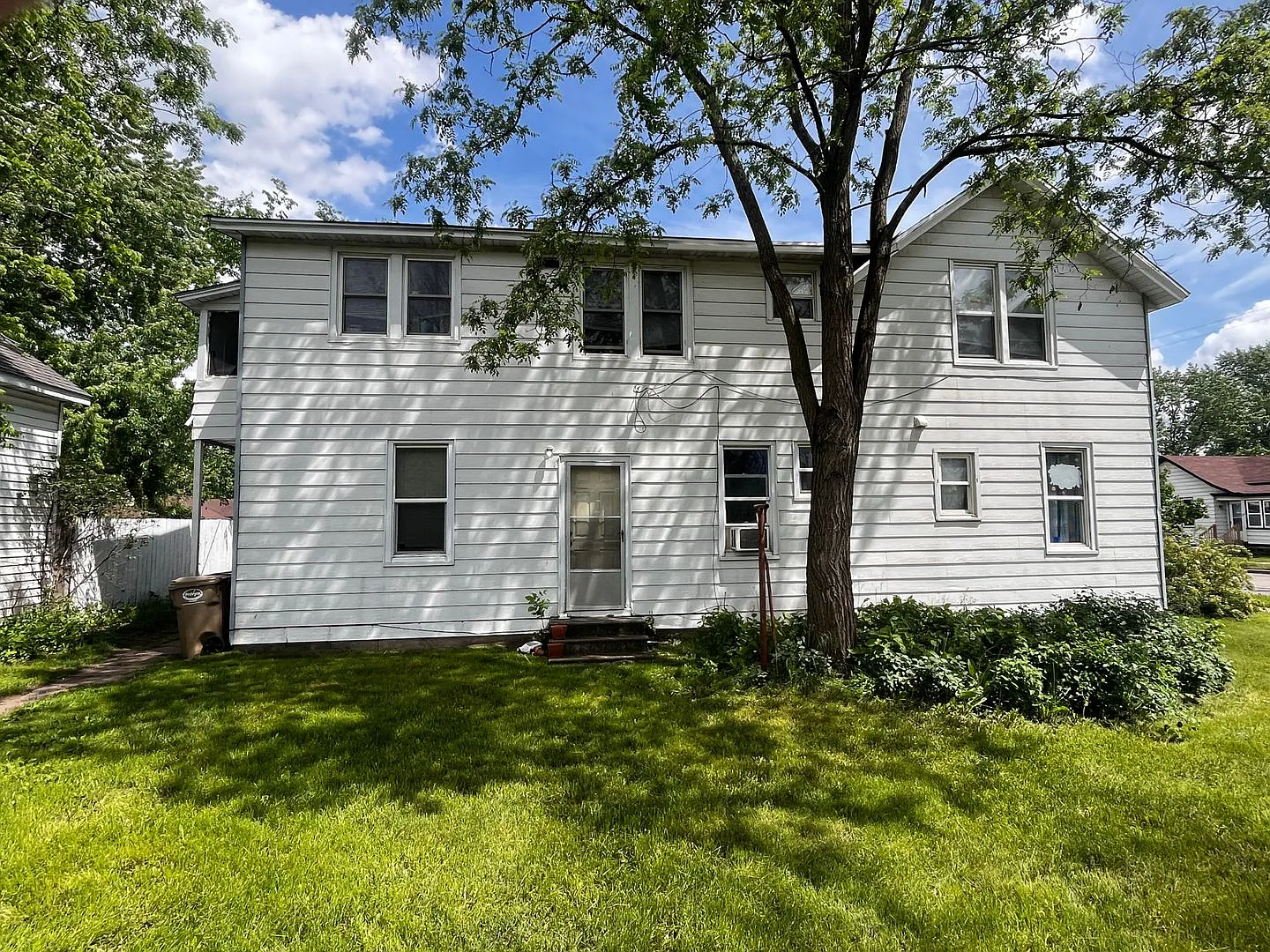 1104 Birch — Photo 1