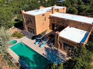 640 Don Nicholas Rd, Taos, NM 87571