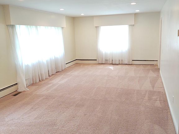 Living / Family Room