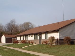 4120 Applewood Ln, Loves Park, IL 61111