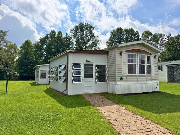 1551 Lee Ln, Grove City, PA 16127