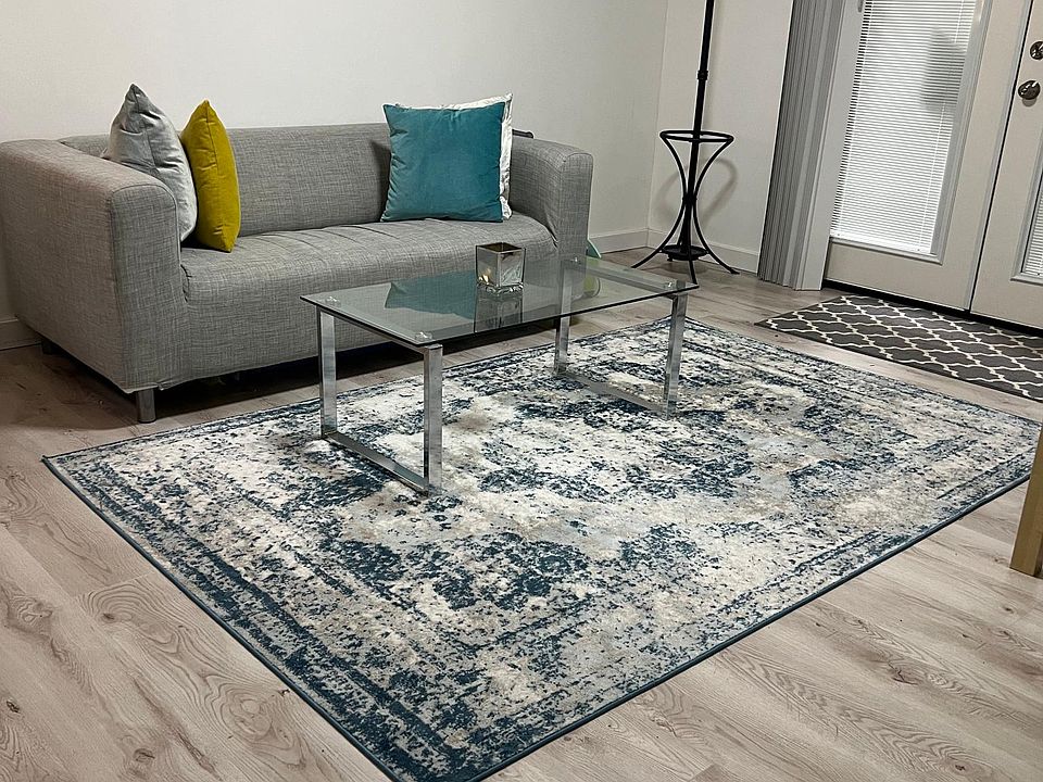 Living room and entrance