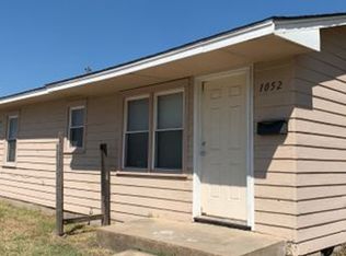 1052 S Meridian Ave, Wichita, KS 67213