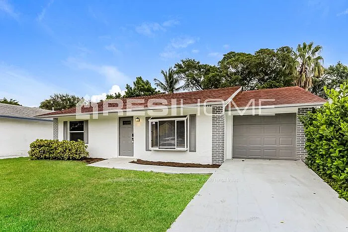 7398 Willow Springs Cir E — Photo 1