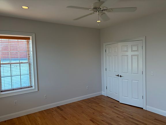 2nd image of 345 Bank St #2