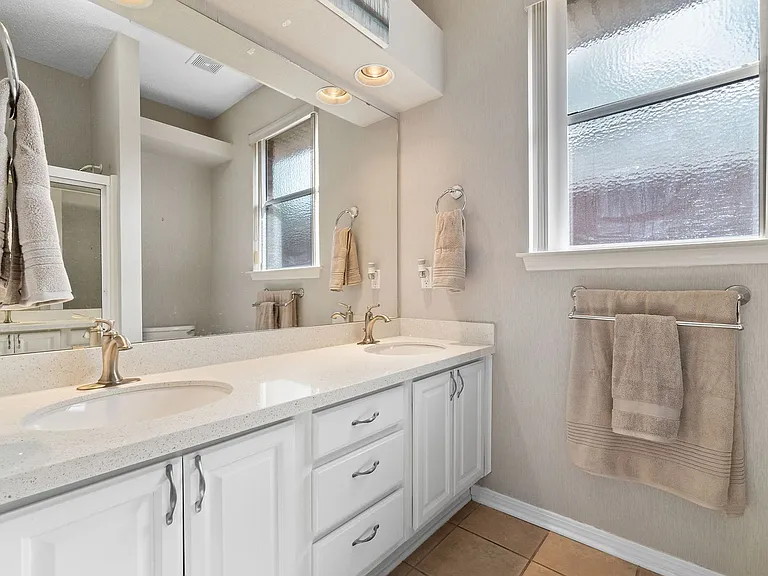 8432 Millstream Dr — Photo 37