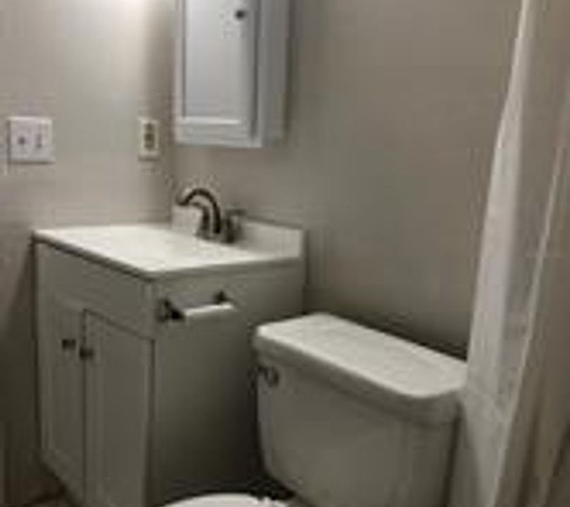 1st image of 1113 Park Ave #101