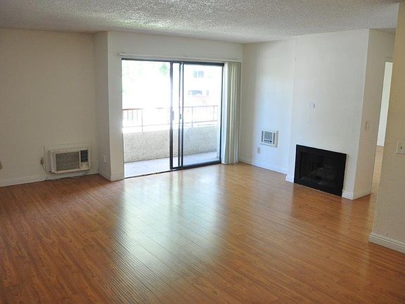 2nd image of 9848 Tabor St APT 112