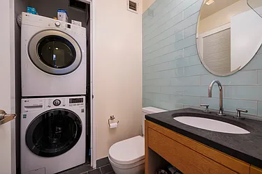 Rented by R New York