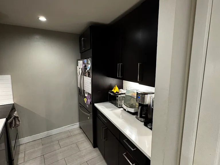 219 W Springfield St #1 — Photo 5