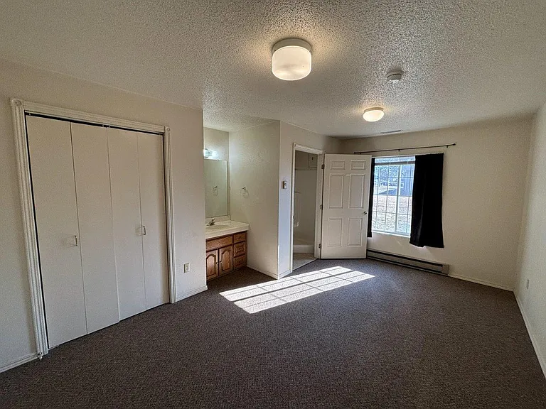 Highland Apartments — Photo 23