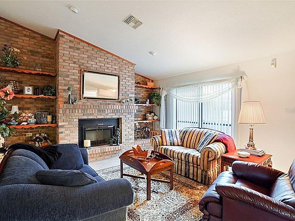 5th image of 1402 Park Dr