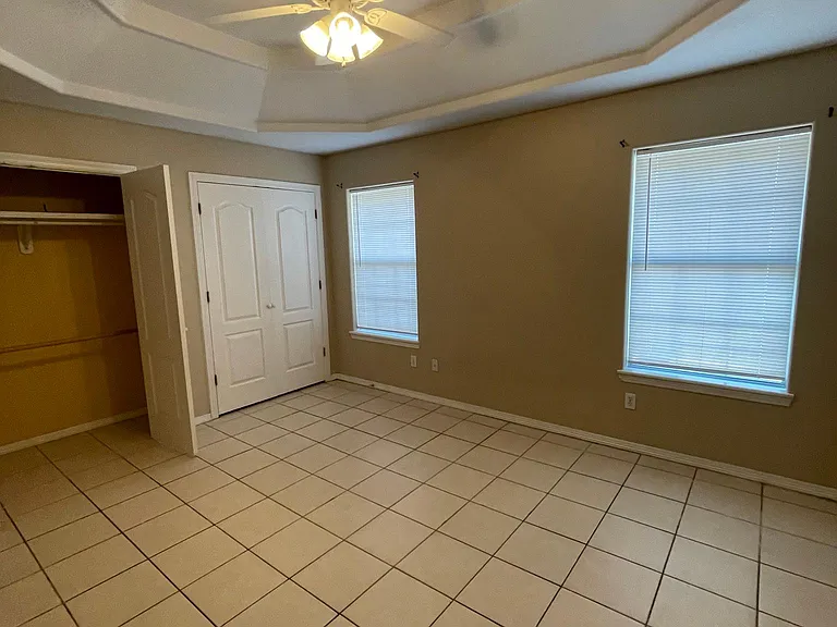 3110 Carson St #4 — Photo 9