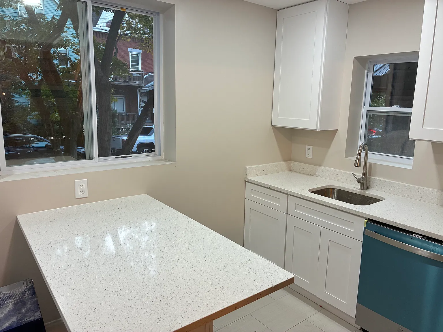 2 bed, 2.5 bath, 925 sqft, $2,095 — Photo 4