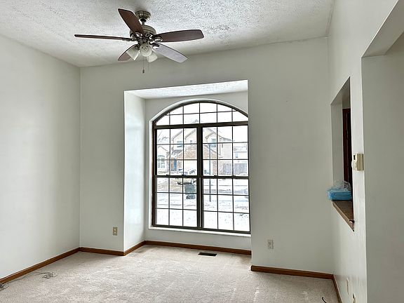 3rd image of 2892 Waxen Ct