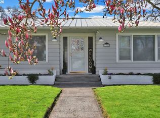 1355 Juniper St, Junction City, OR 97448