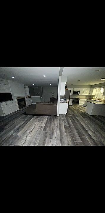1st image of 602 N 29th Rd