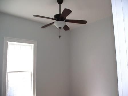 5th image of 206 S Delia St