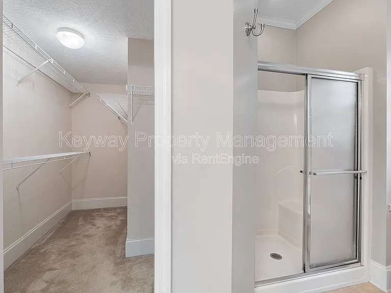 4890 Somerset Dr — Photo 15