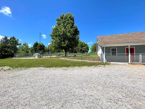 4th image of 707 S Hemphill Street